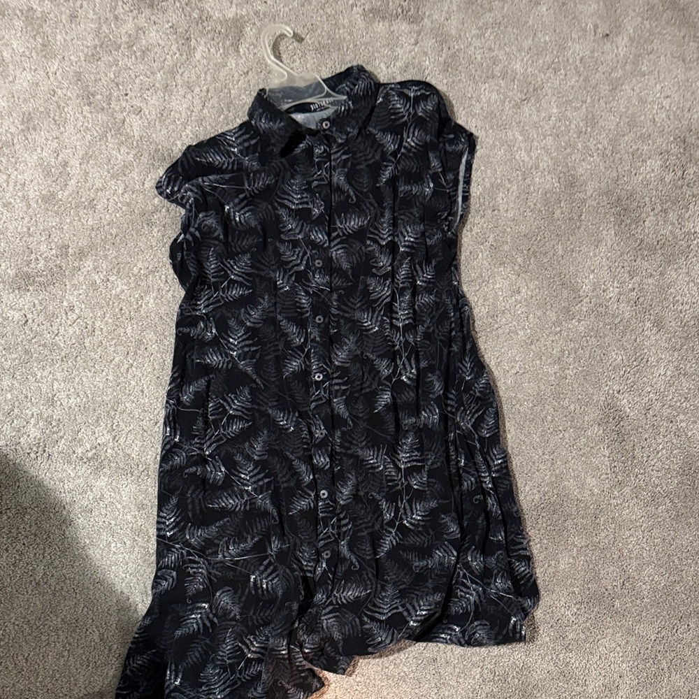 Disturbia fern dress- missing belt - used condition.